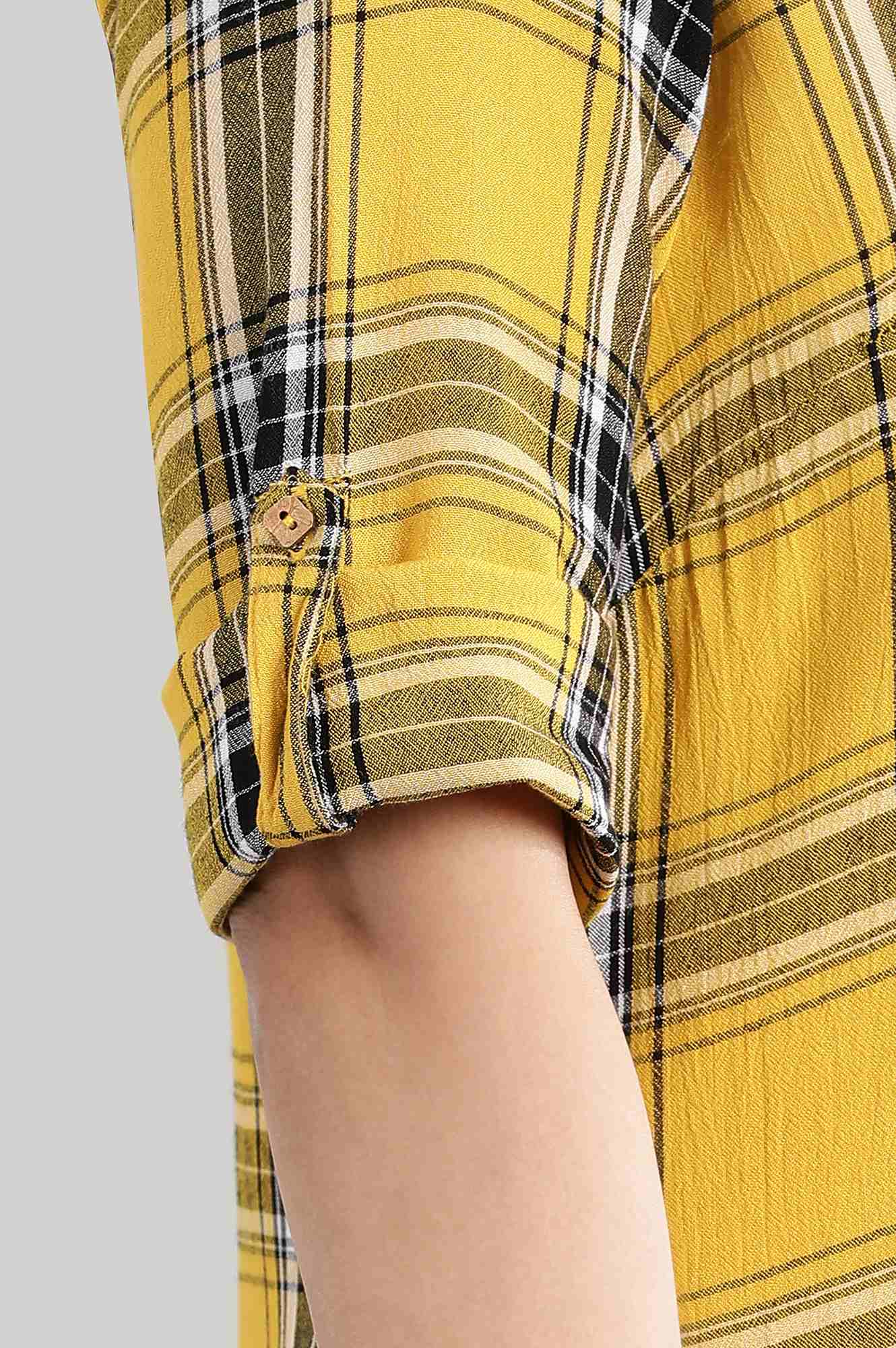 Yellow Collar Neck Yarn-Dyed kurta