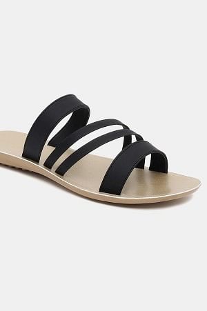 Aurelia Black Solid Almond Toe Flat-Zmacie