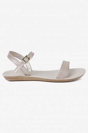 Aurelia Solid Gold Almond Toe Flat