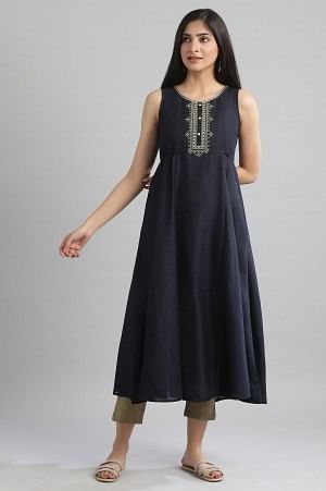 Blue Round Neck kurta-Gillet Set