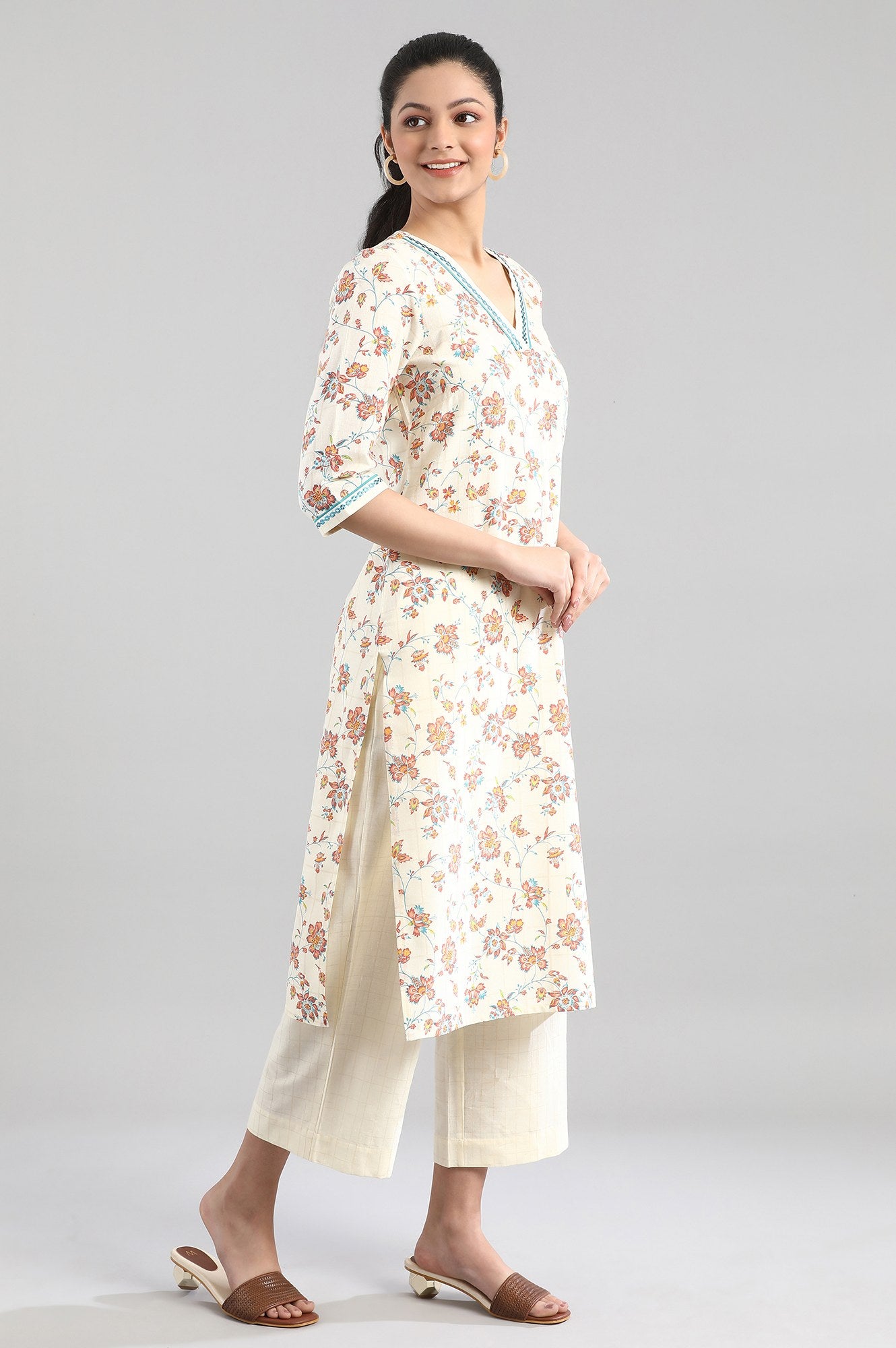 Beige Floral Print Ethnic kurta Set