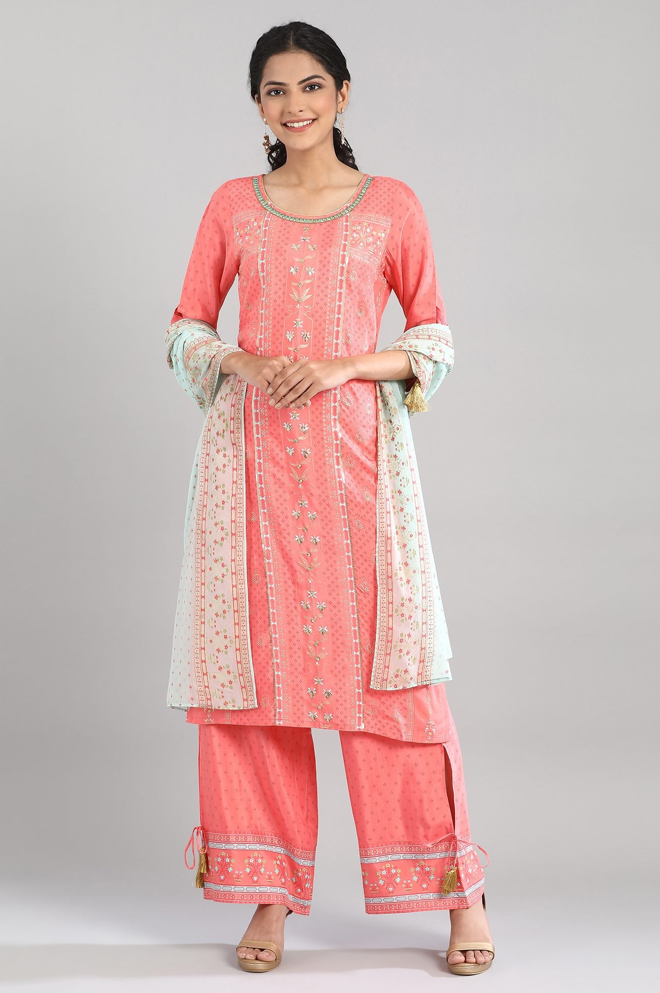 Peach kurta-Palazzo-Green Dupatta Set