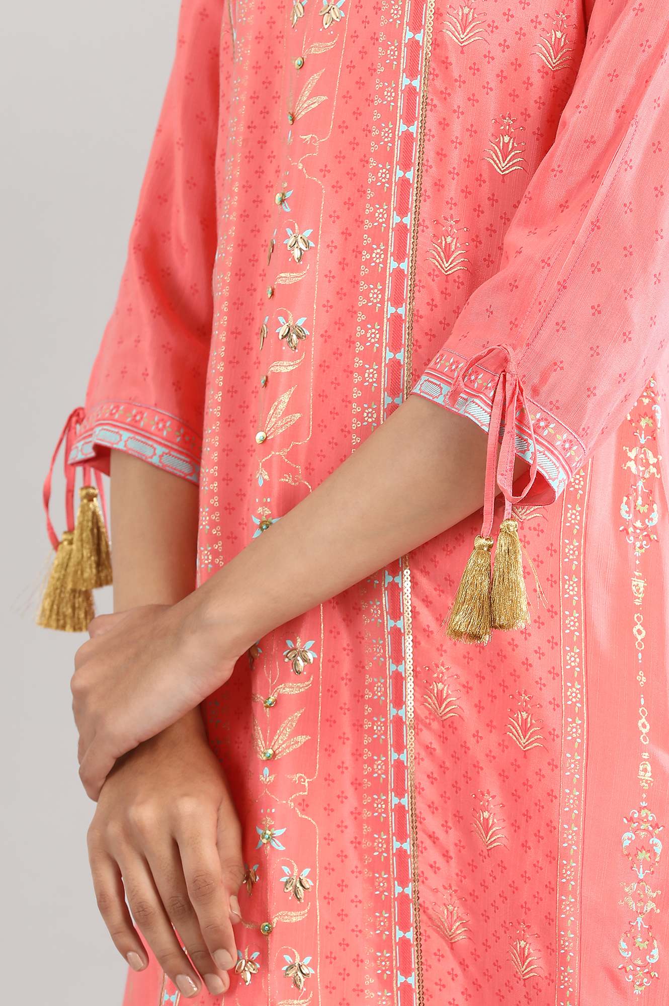 Peach kurta-Palazzo-Green Dupatta Set