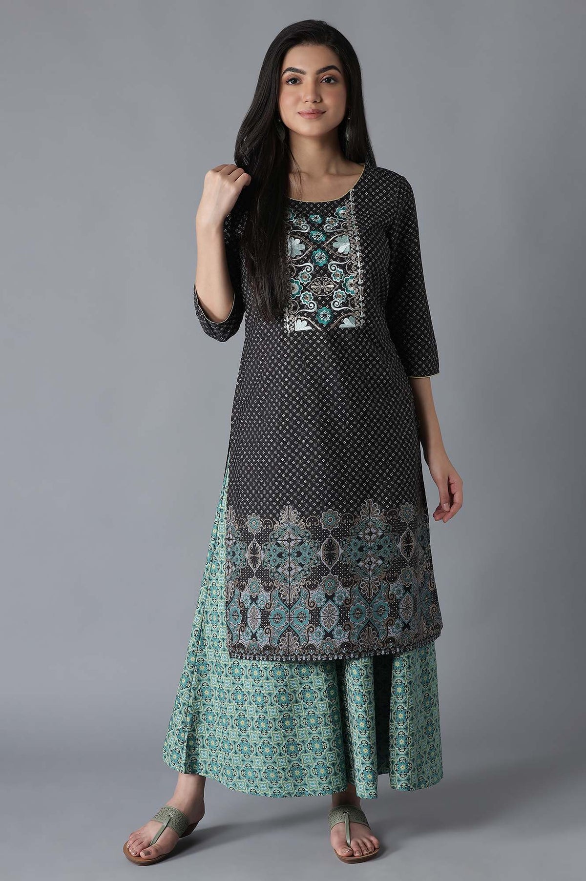 Black Embroidered Geometric Print kurta Culottes Set - XS