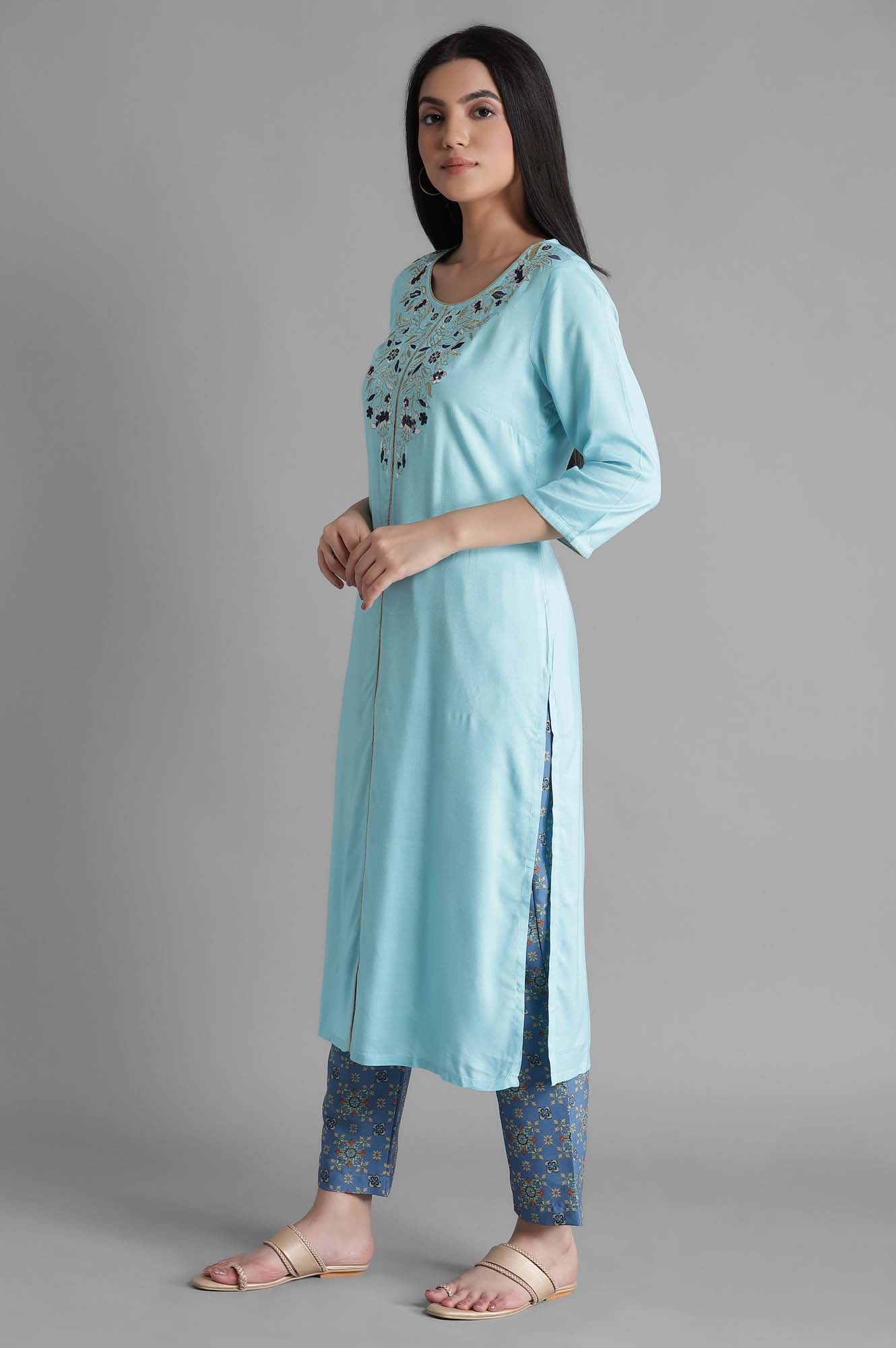 Blue Embroidered Solid kurta Trousers Set