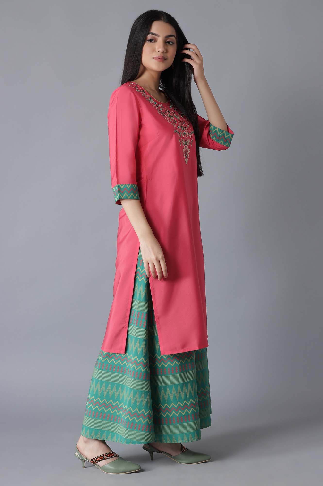 Pink Embroidered Solid Straight kurta Culottes Set