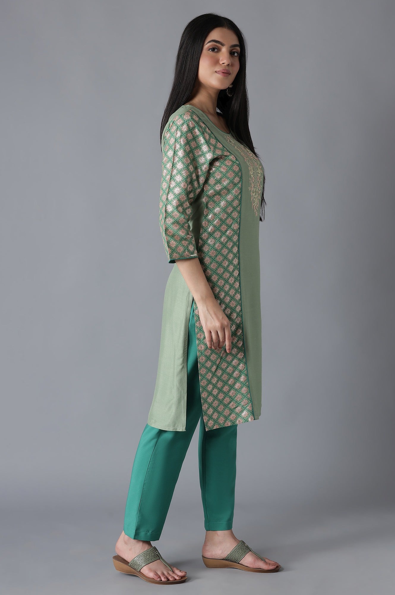 Green Embroidered Mughal Print kurta Trousers Set