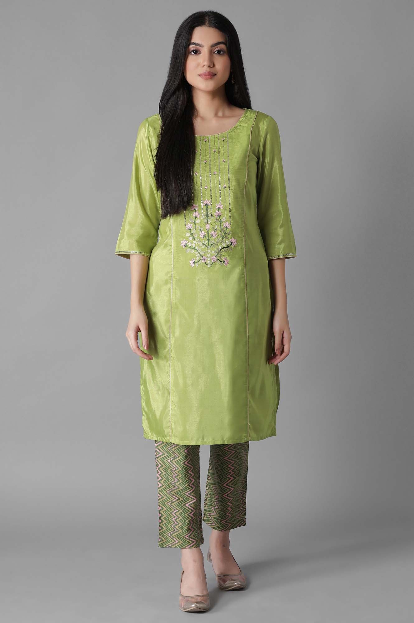 Green Embroidered Panelled kurta Trousers Set