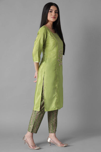 Green Embroidered Panelled kurta Trousers Set