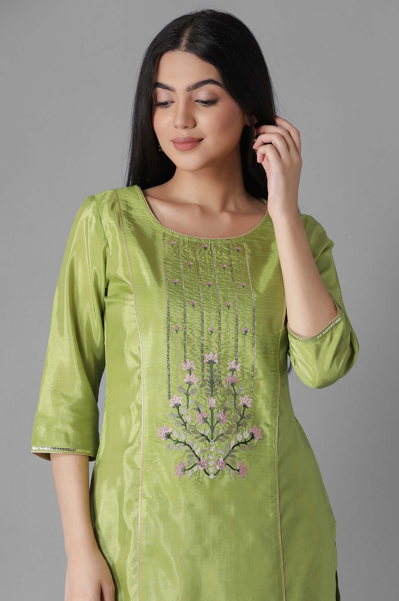 Green Embroidered Panelled kurta Trousers Set