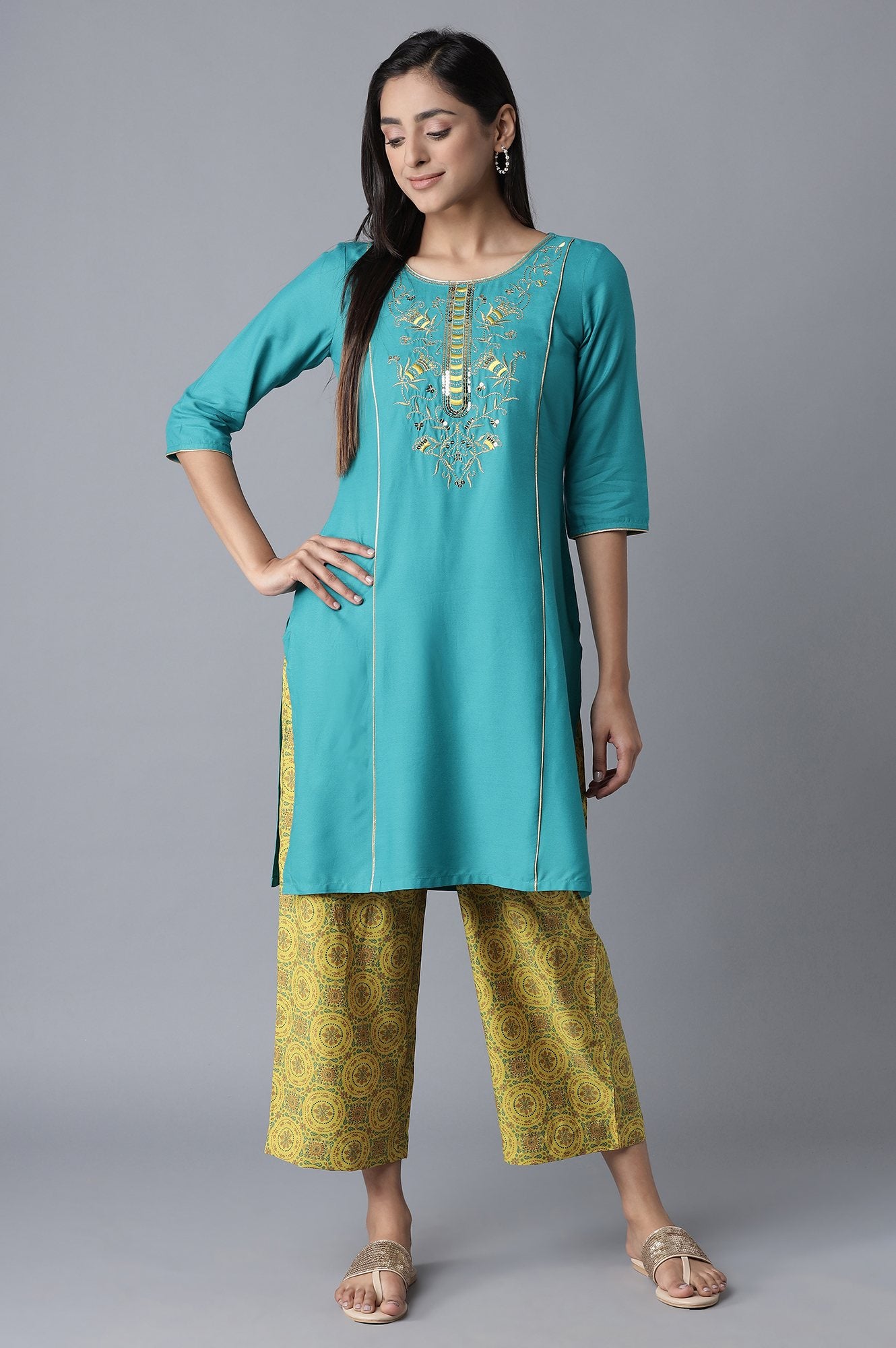 Blue Embroidered kurta-Yellow Culottes