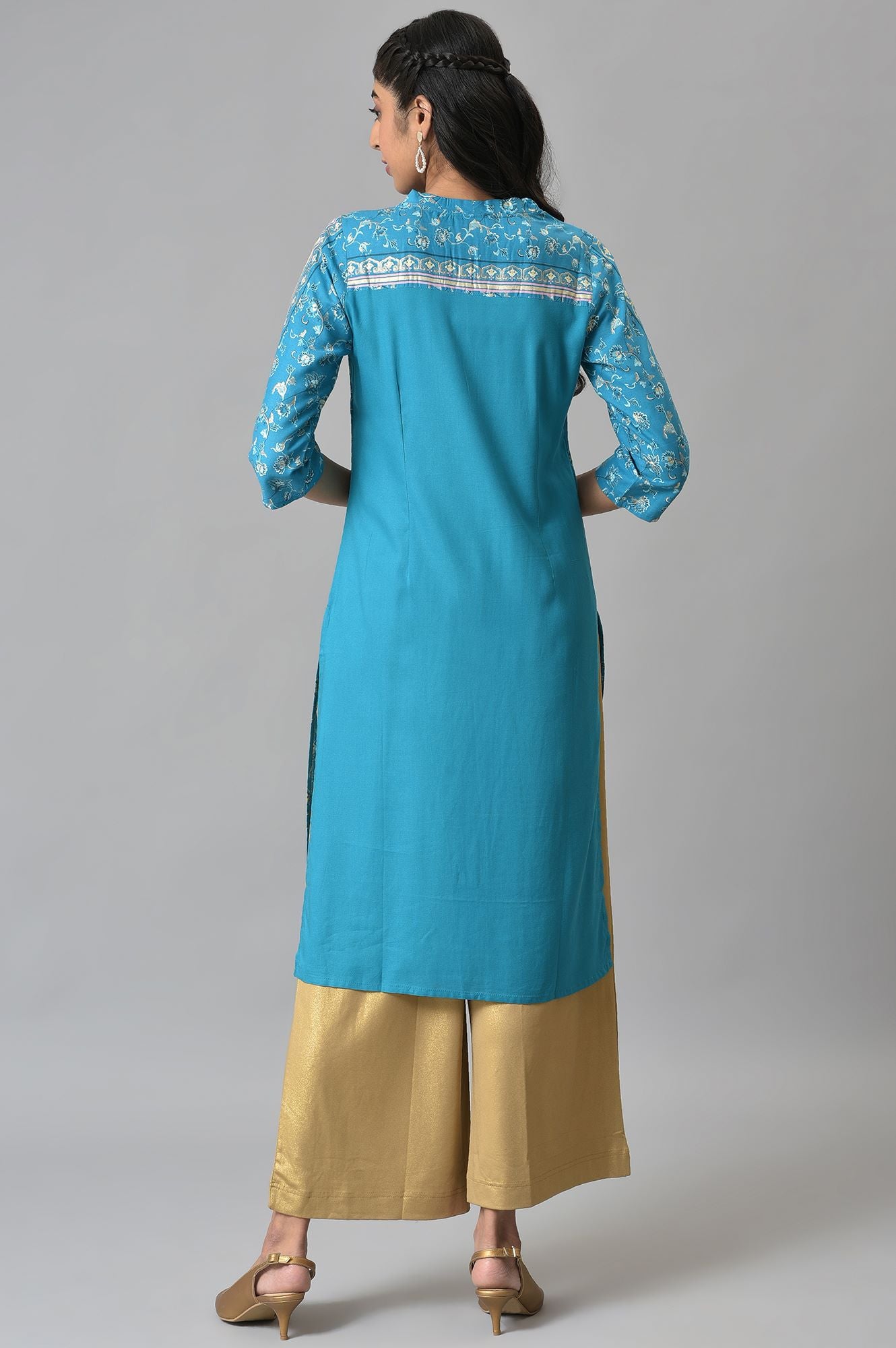 Blue Floral Print Ethnic LIVA kurta with Handwork