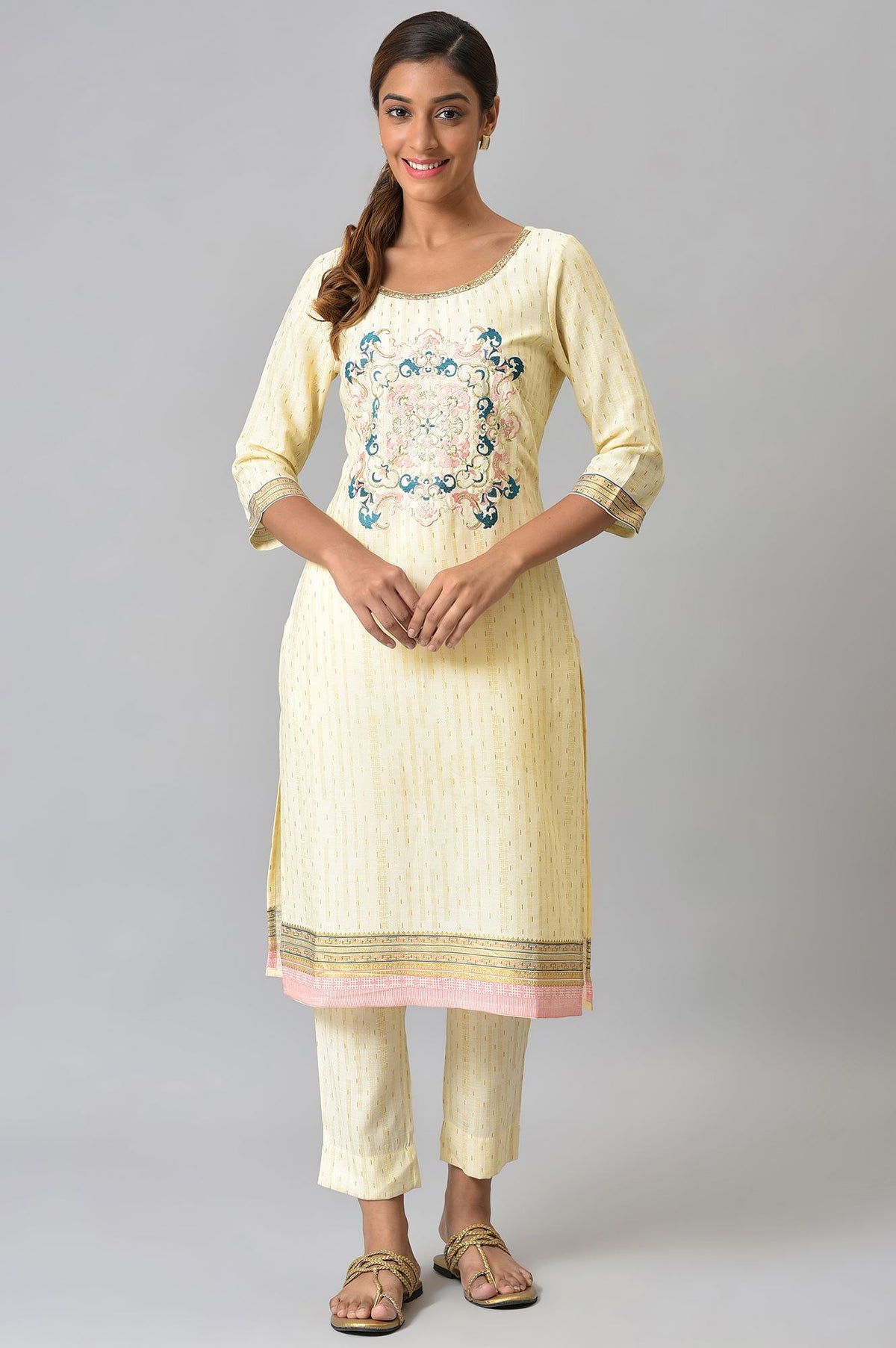 Beige Viscose Embroidered kurta - XS