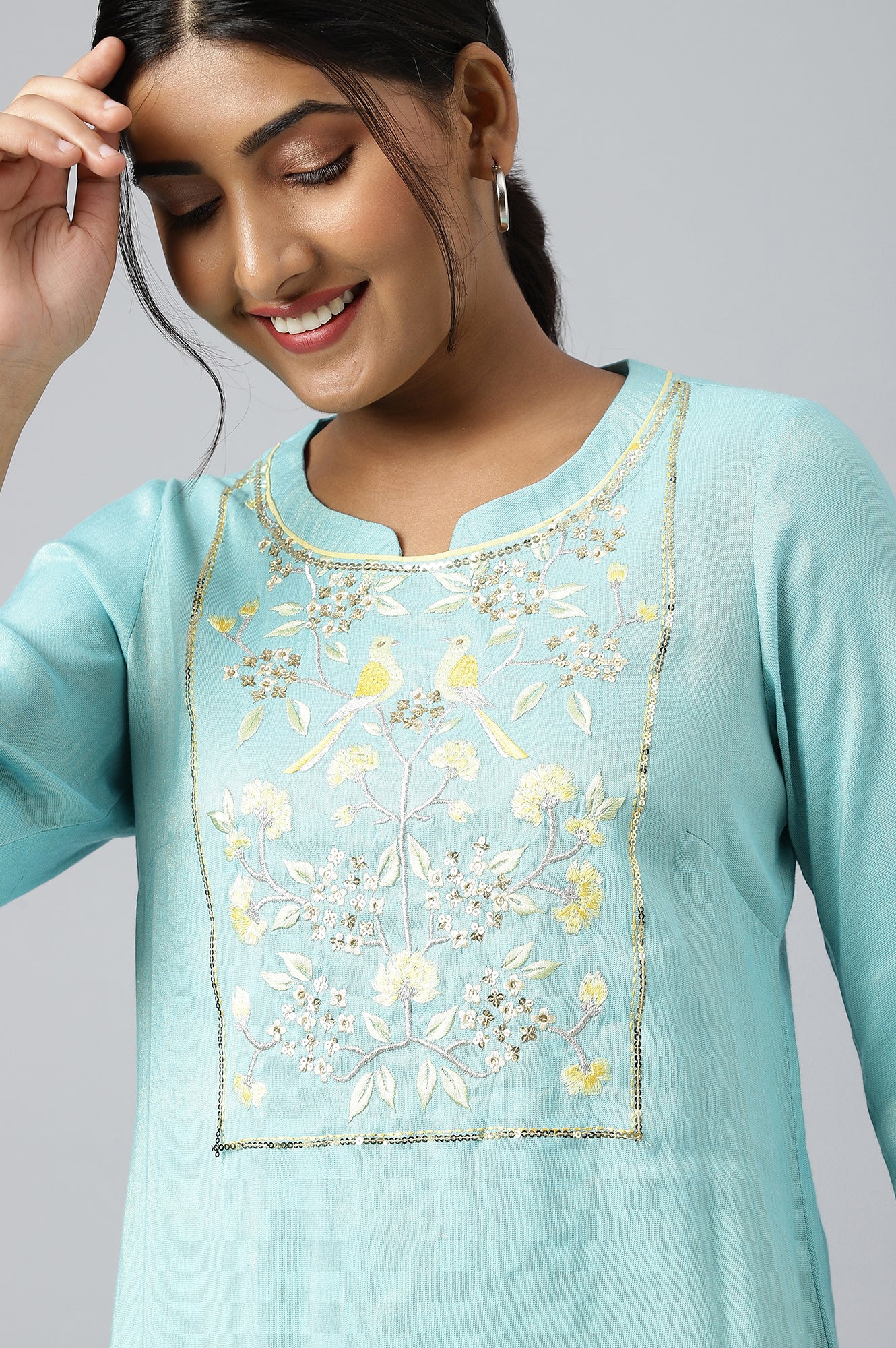 Blue Zari Embroidered Cotton Dobby kurta