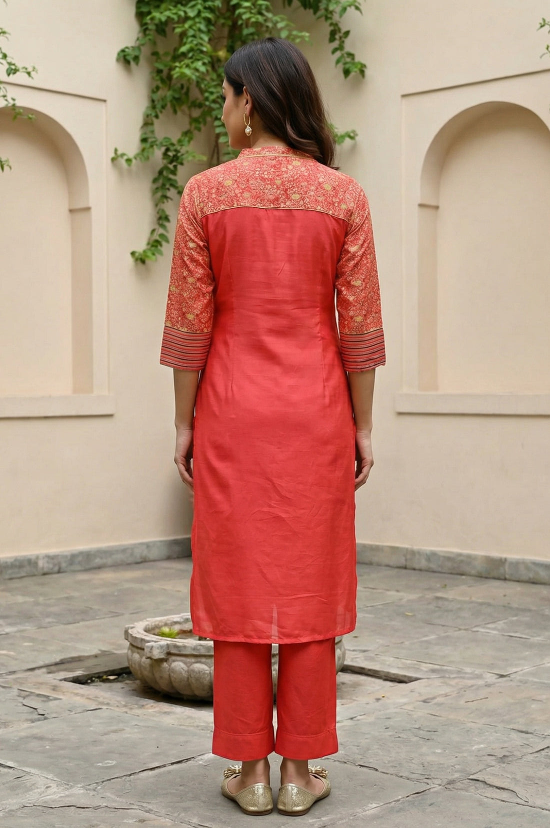 Red Foil Floral Printed Printed Sequined Mandarin Collar Straight Kurta