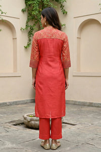 Red Foil Floral Printed Printed Sequined Mandarin Collar Straight Kurta