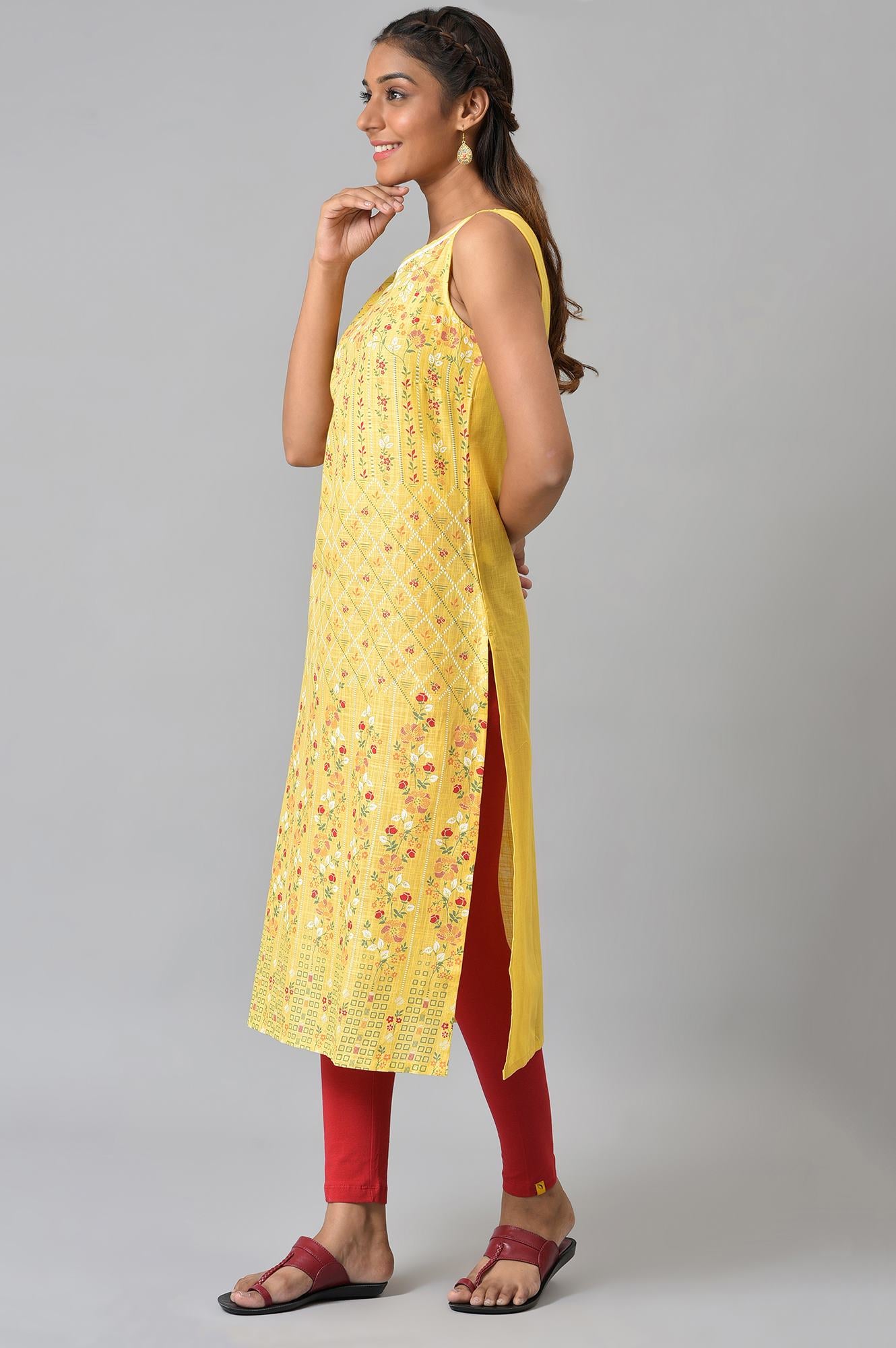 Yellow Cotton Sleeveless Printed kurta