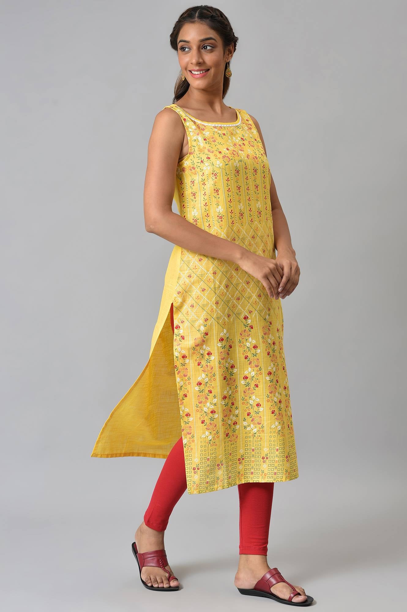 Yellow Cotton Sleeveless Printed kurta