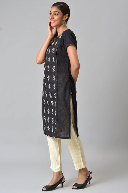 Black Embroidered Ethnic kurta