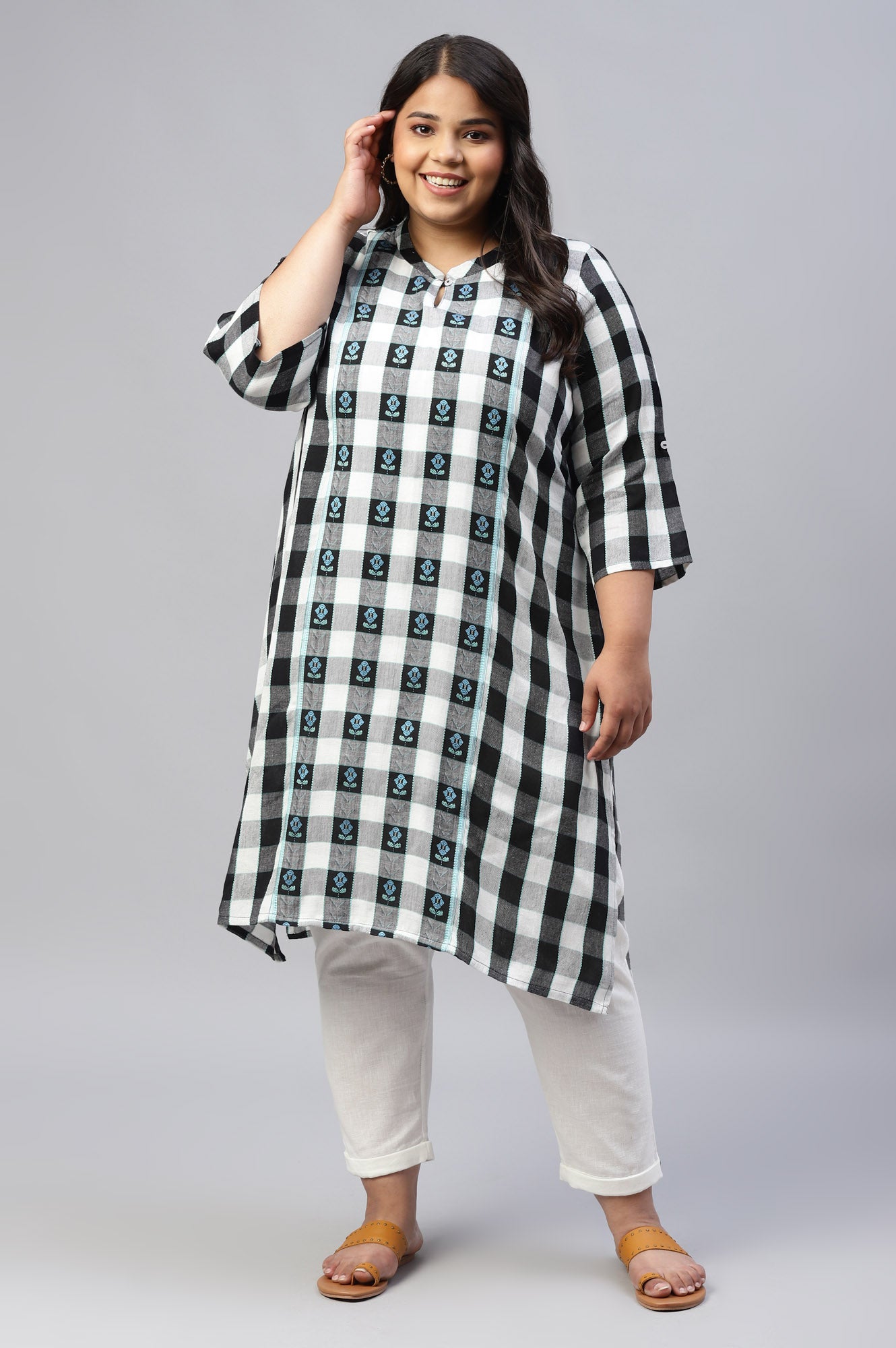 White Yarn Dyed Mandarin Collar Plus Size kurta