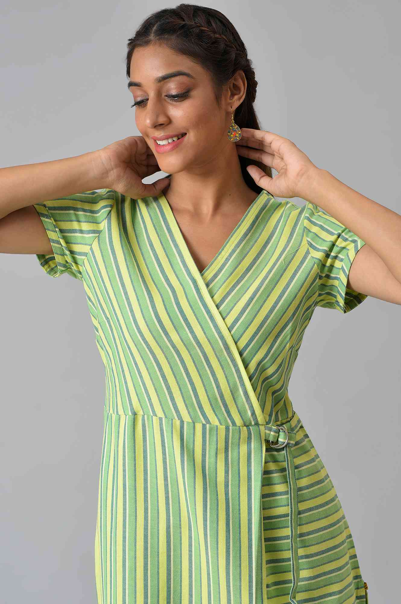 Green Stripe Print Cotton kurta with Side Buckle