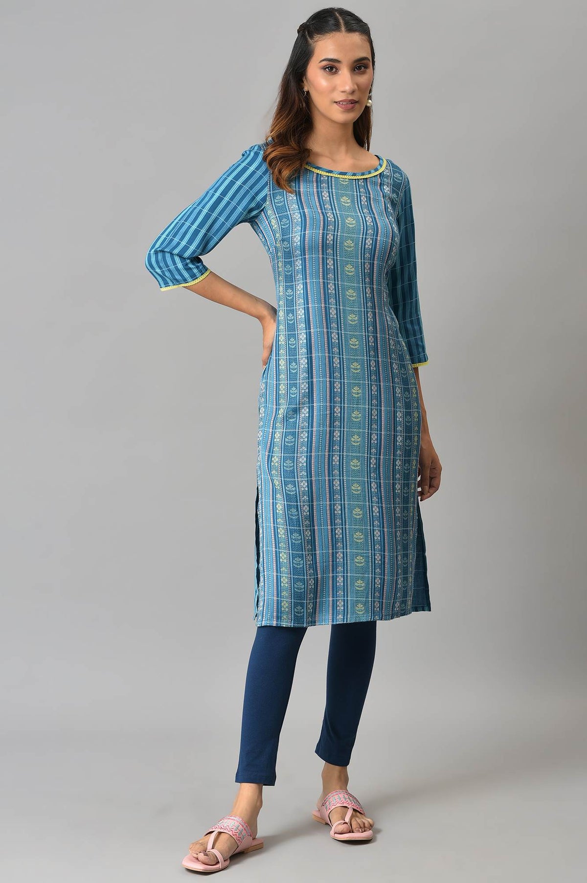 Blue Geometric Floral Motifs Straight Dobby Kurta - XS