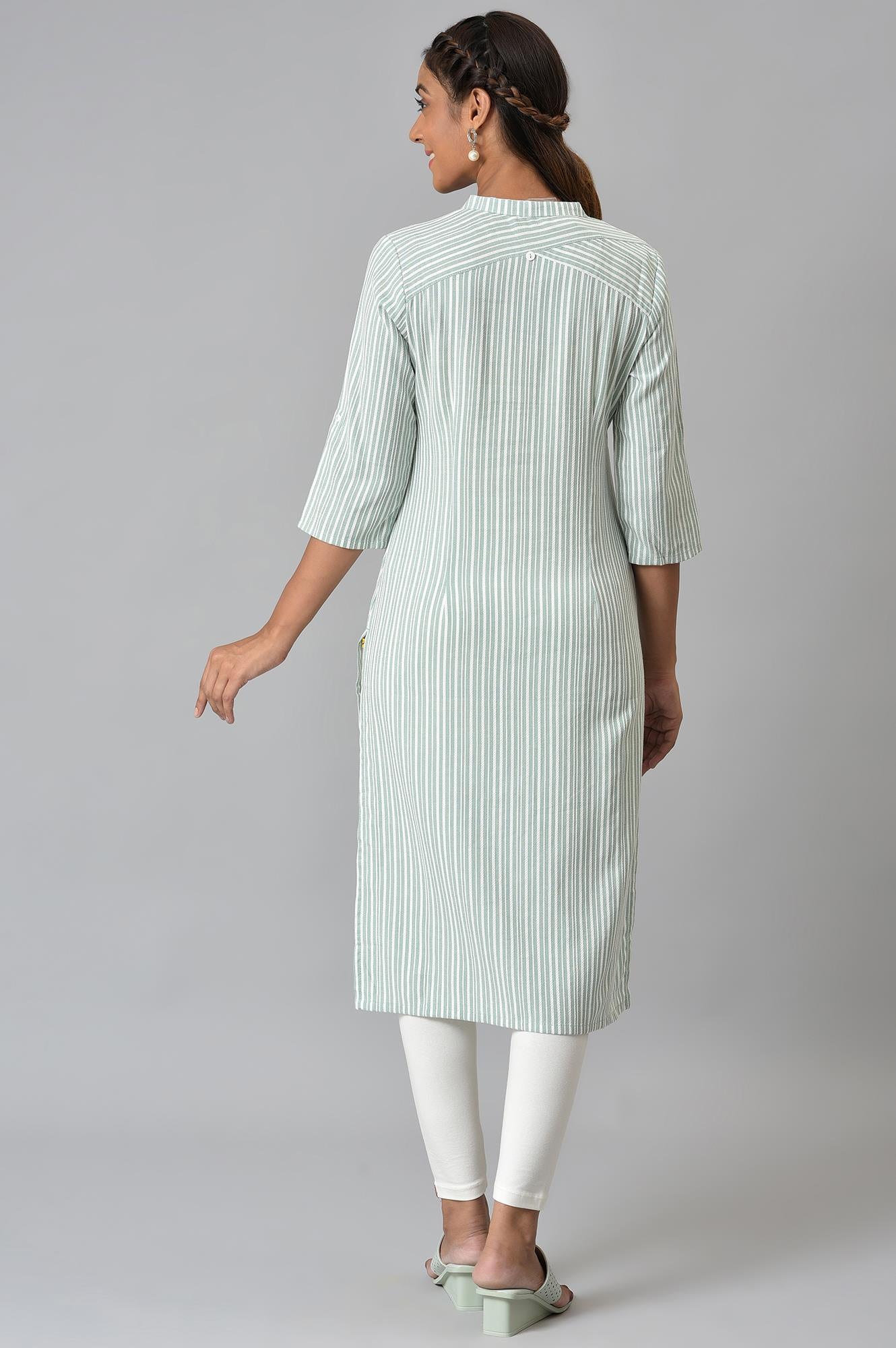 Green Cotton Dobby Satin kurta In Stripe Print