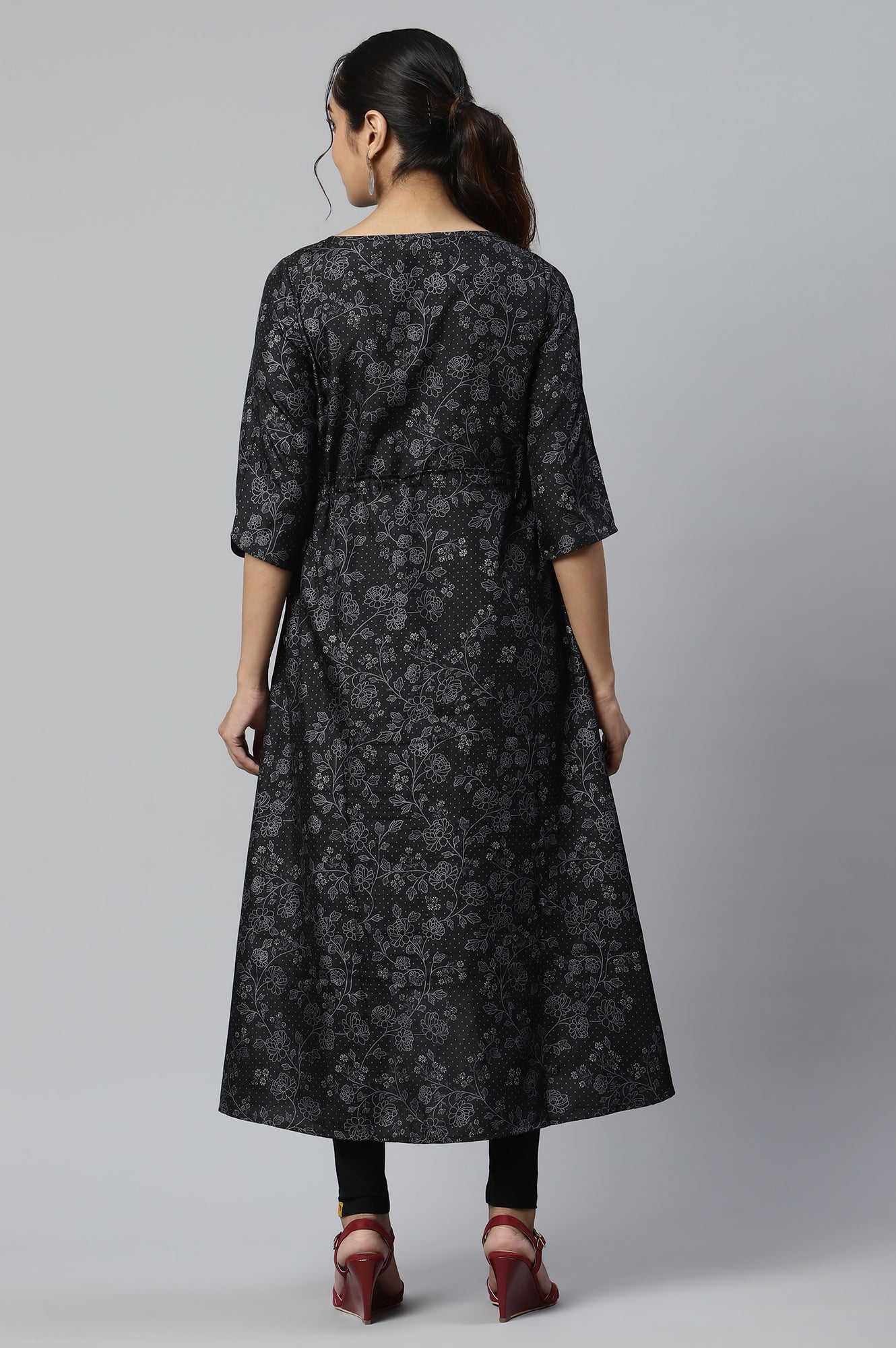 Black Floral Printed Kuchai Silk kurta