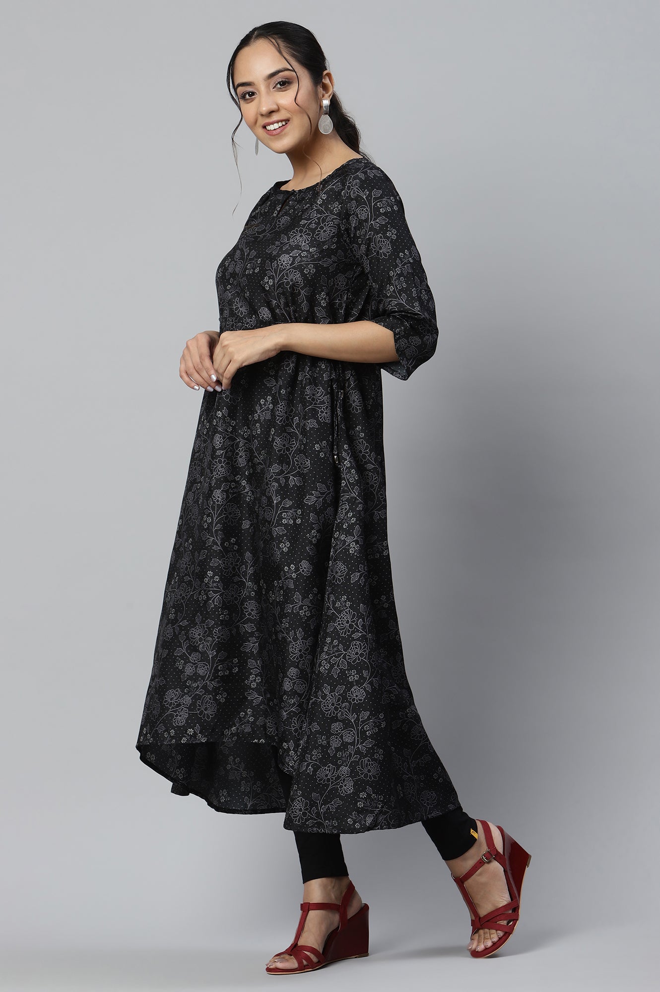 Black Floral Printed Kuchai Silk Kurta