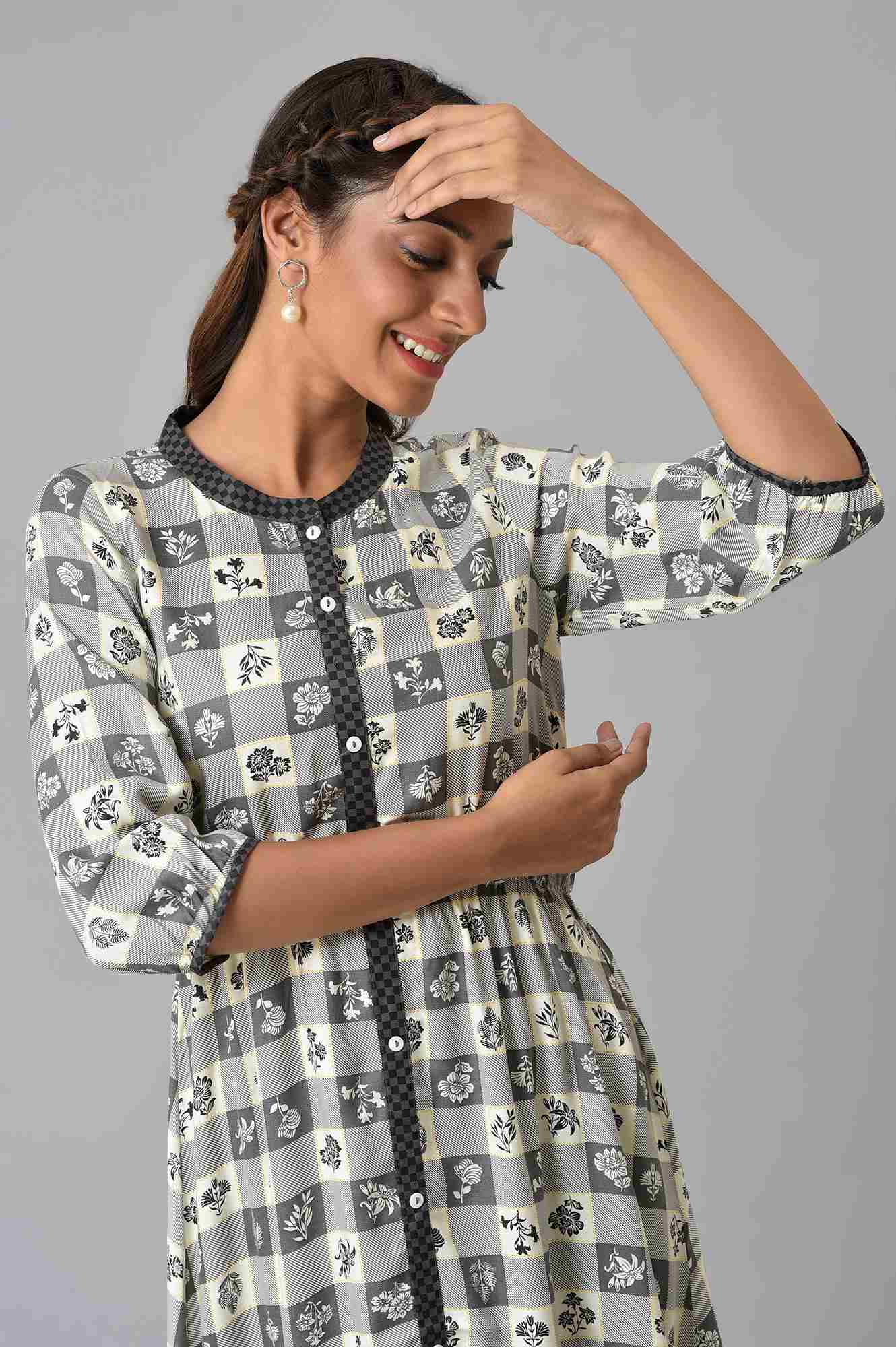 Grey Asymmetrical Colour Blocked Checks kurta