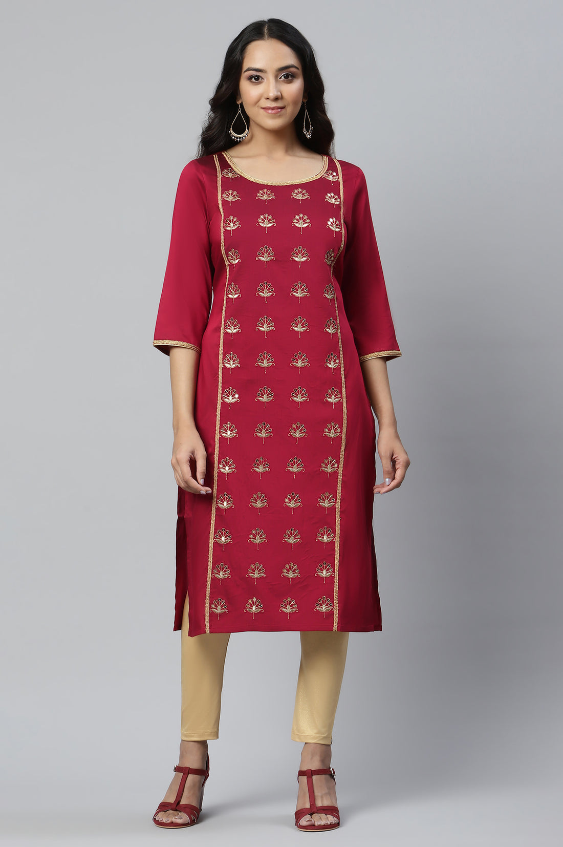 Red Solid Embroidered Zari Straight Woven Kurta