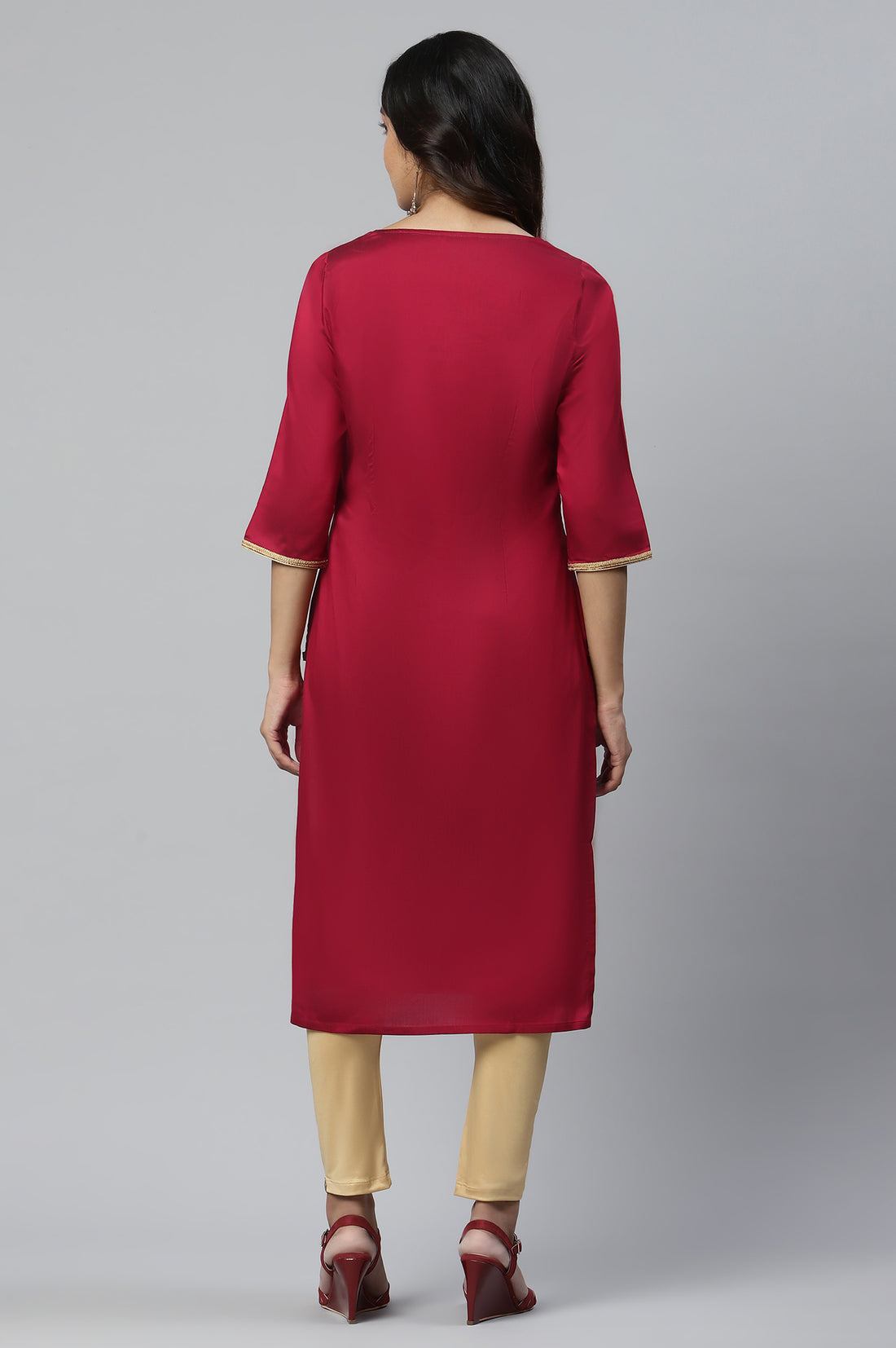 Red Solid Embroidered Zari Straight Woven Kurta