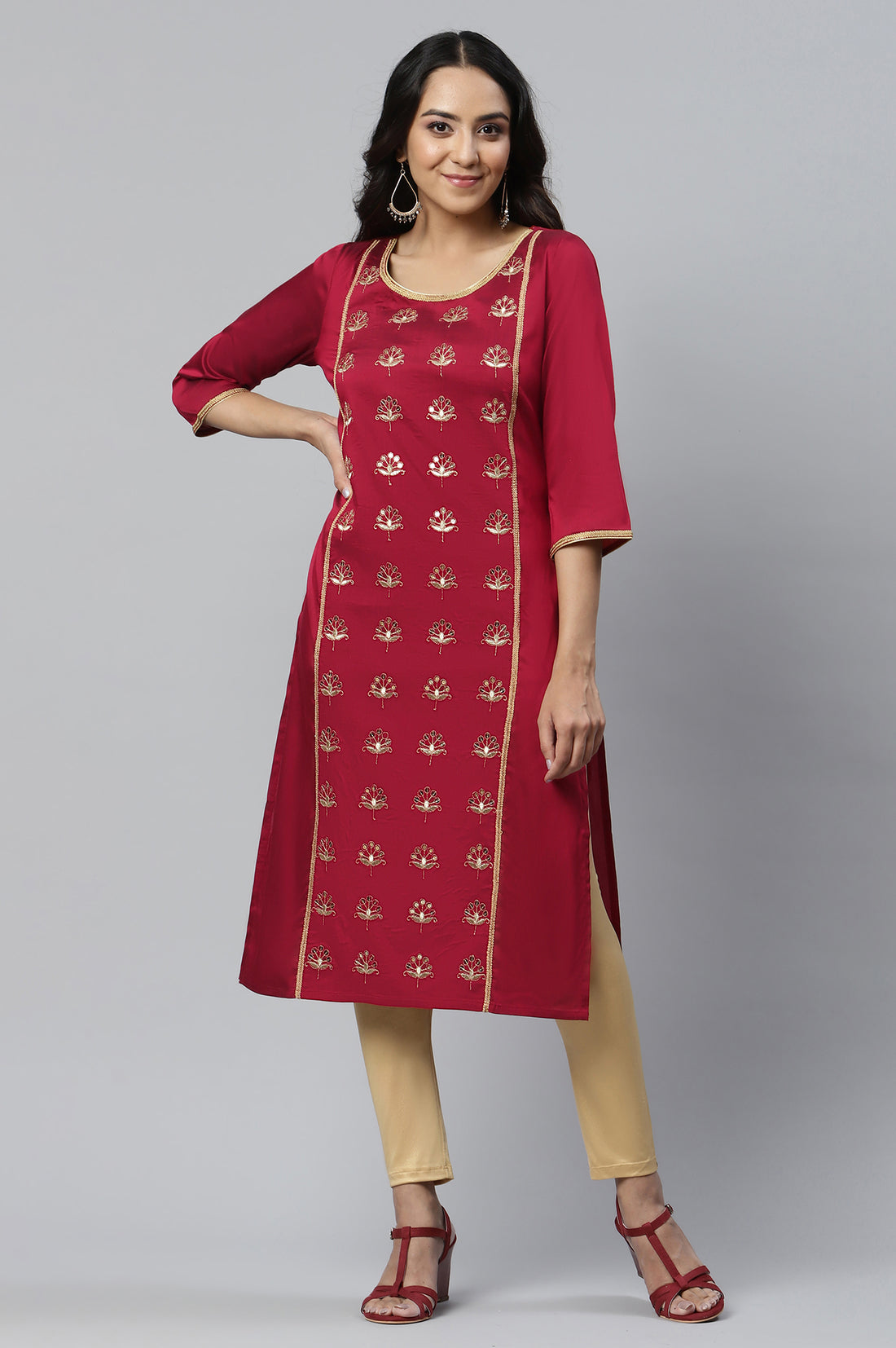 Red Solid Embroidered Zari Straight Woven Kurta