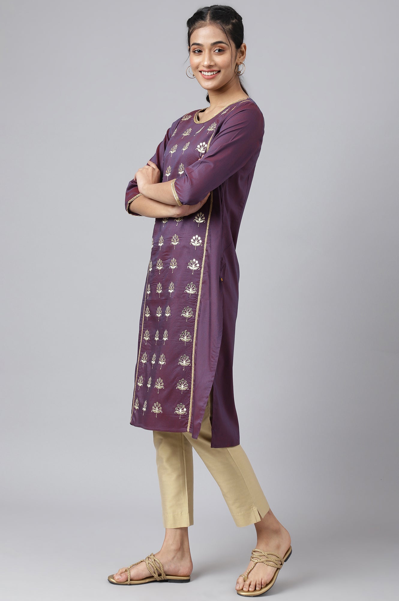 Purple Zari Embroidered Ethnic kurta