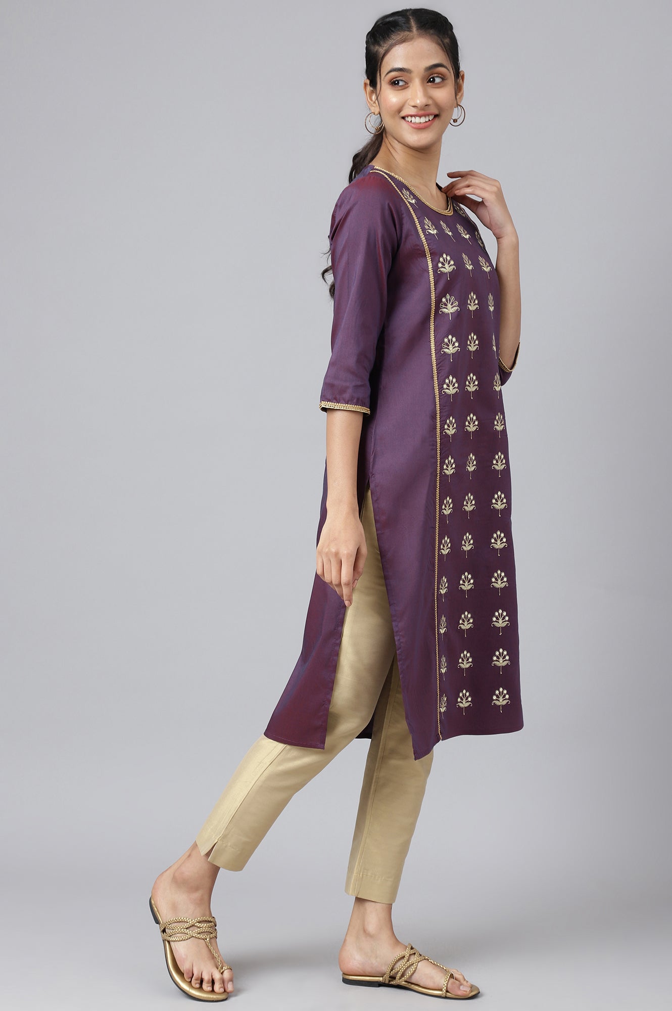 Purple Zari Embroidered Ethnic kurta