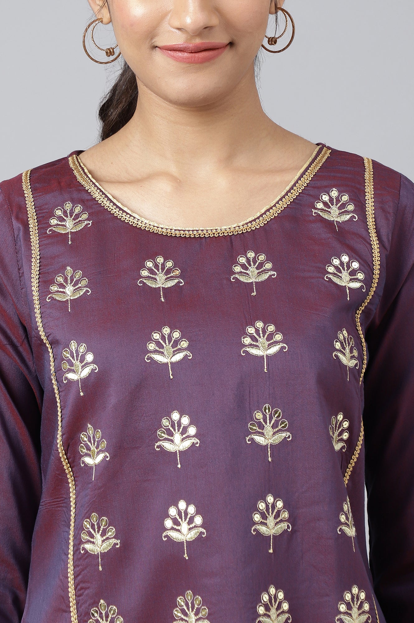 Purple Zari Embroidered Ethnic kurta