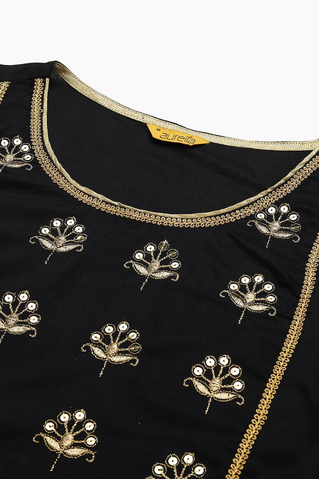 Black Solid Embroidered Zari Straight Woven Kurta