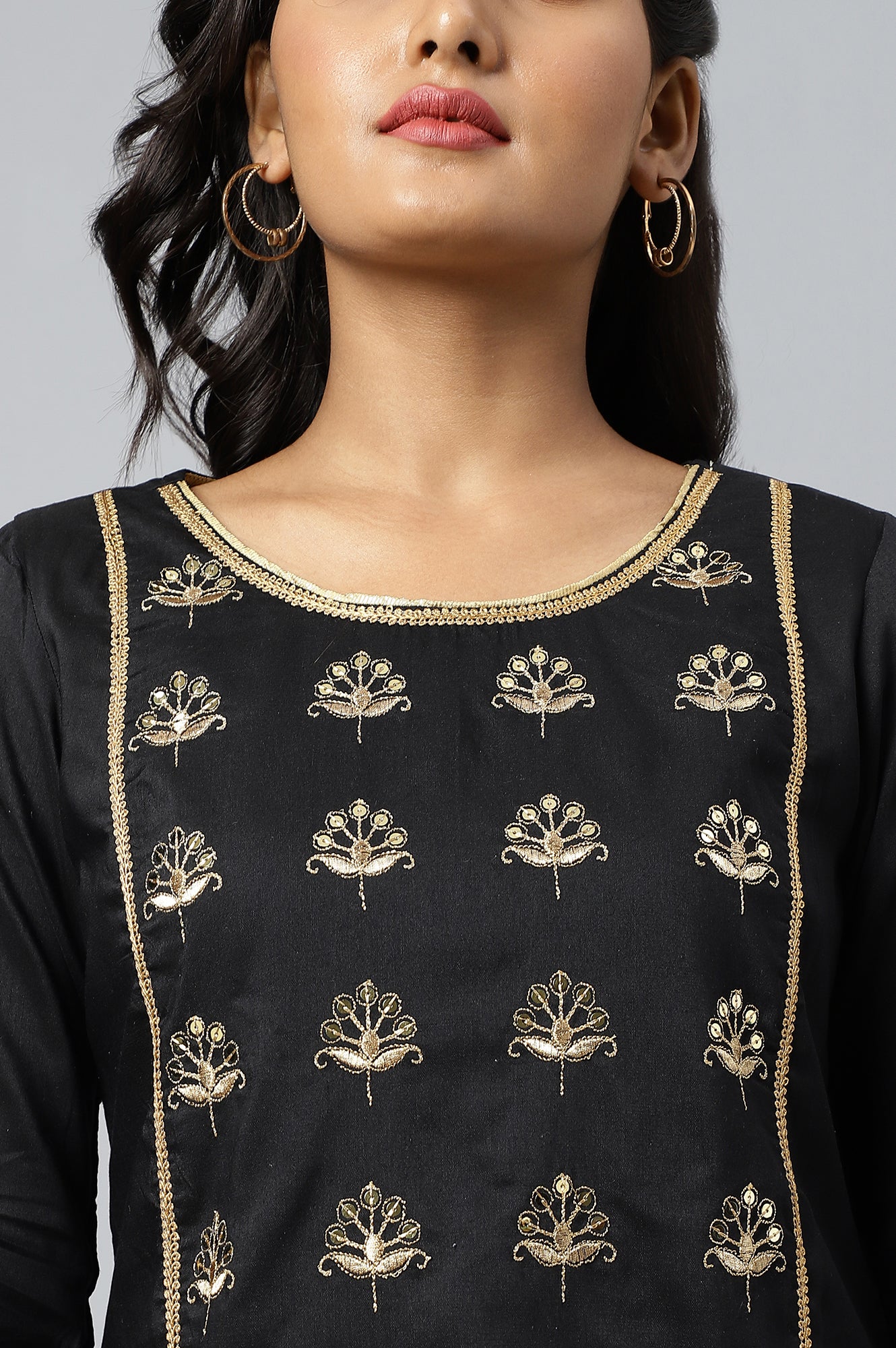 Black Zari Embroidered Ethnic Liva Kurta