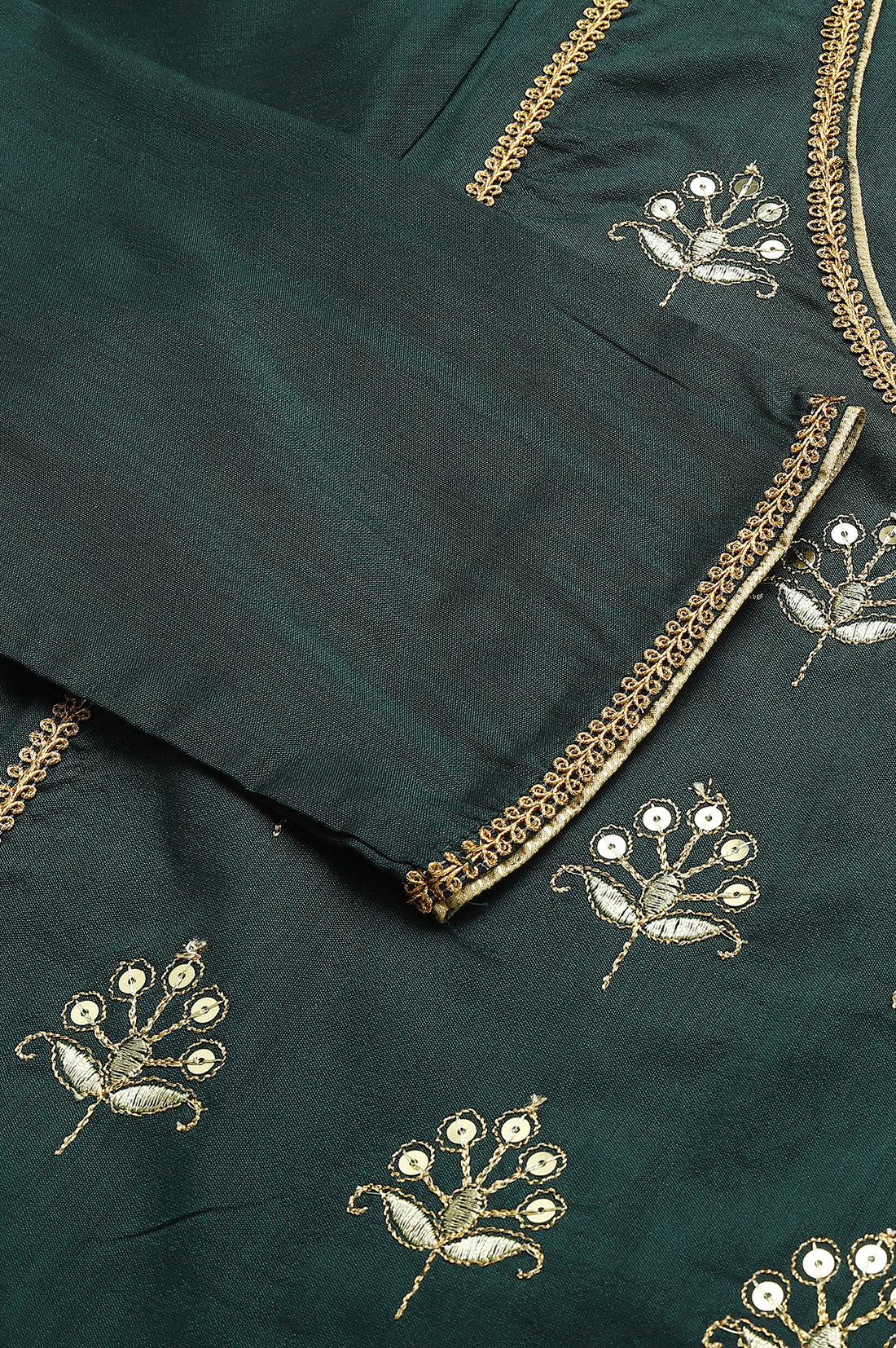 Green Solid Embroidered Zari Straight Woven Kurta