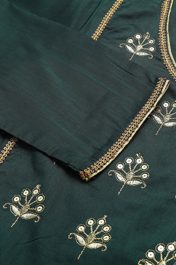 Green Solid Embroidered Zari Straight Woven Kurta