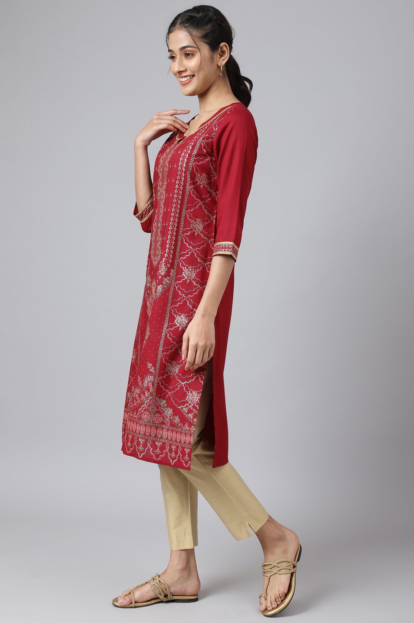 Maroon Foil Floral Printed kurta