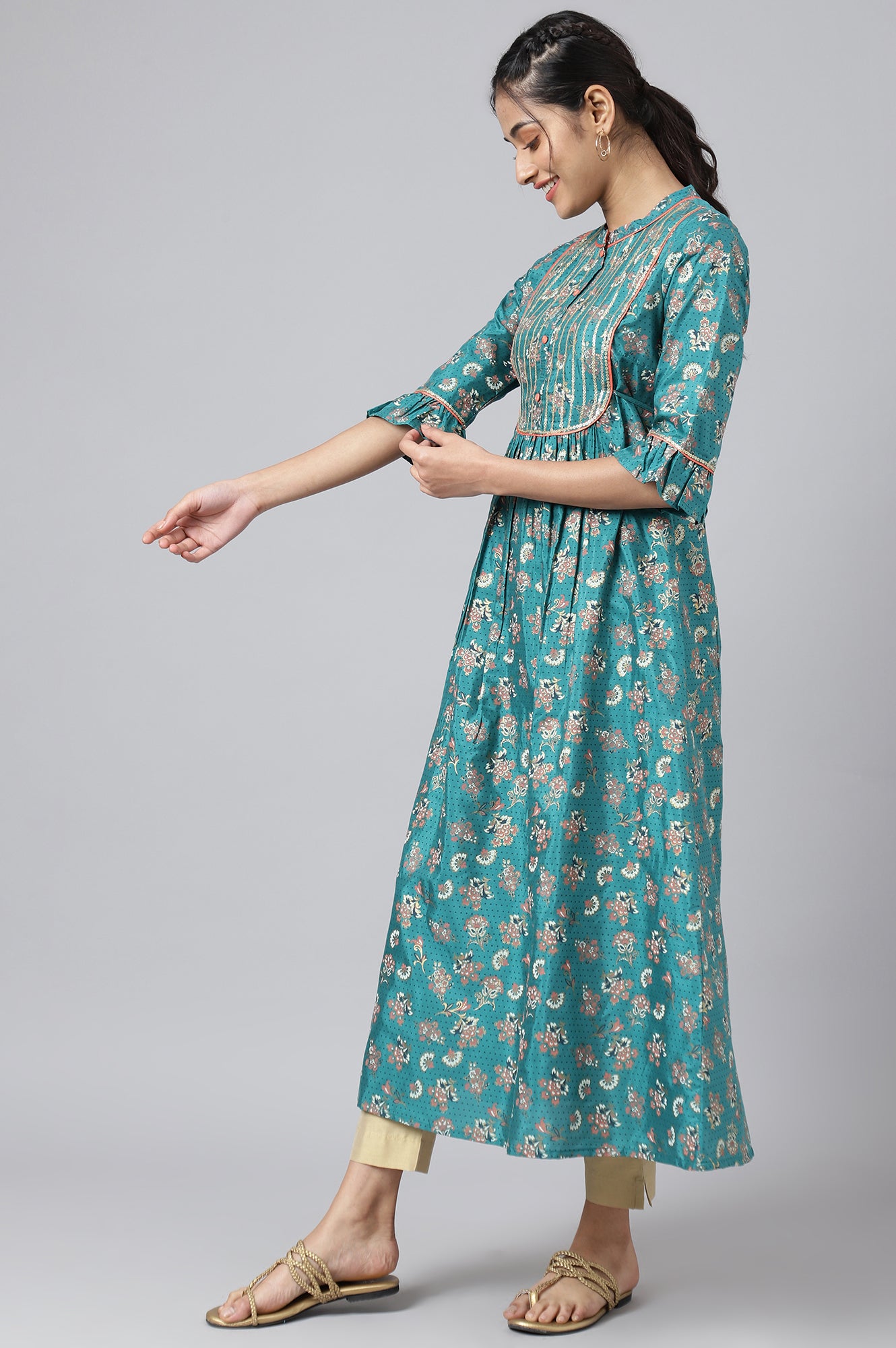 Green Heavy Embellished Ethnic kurta