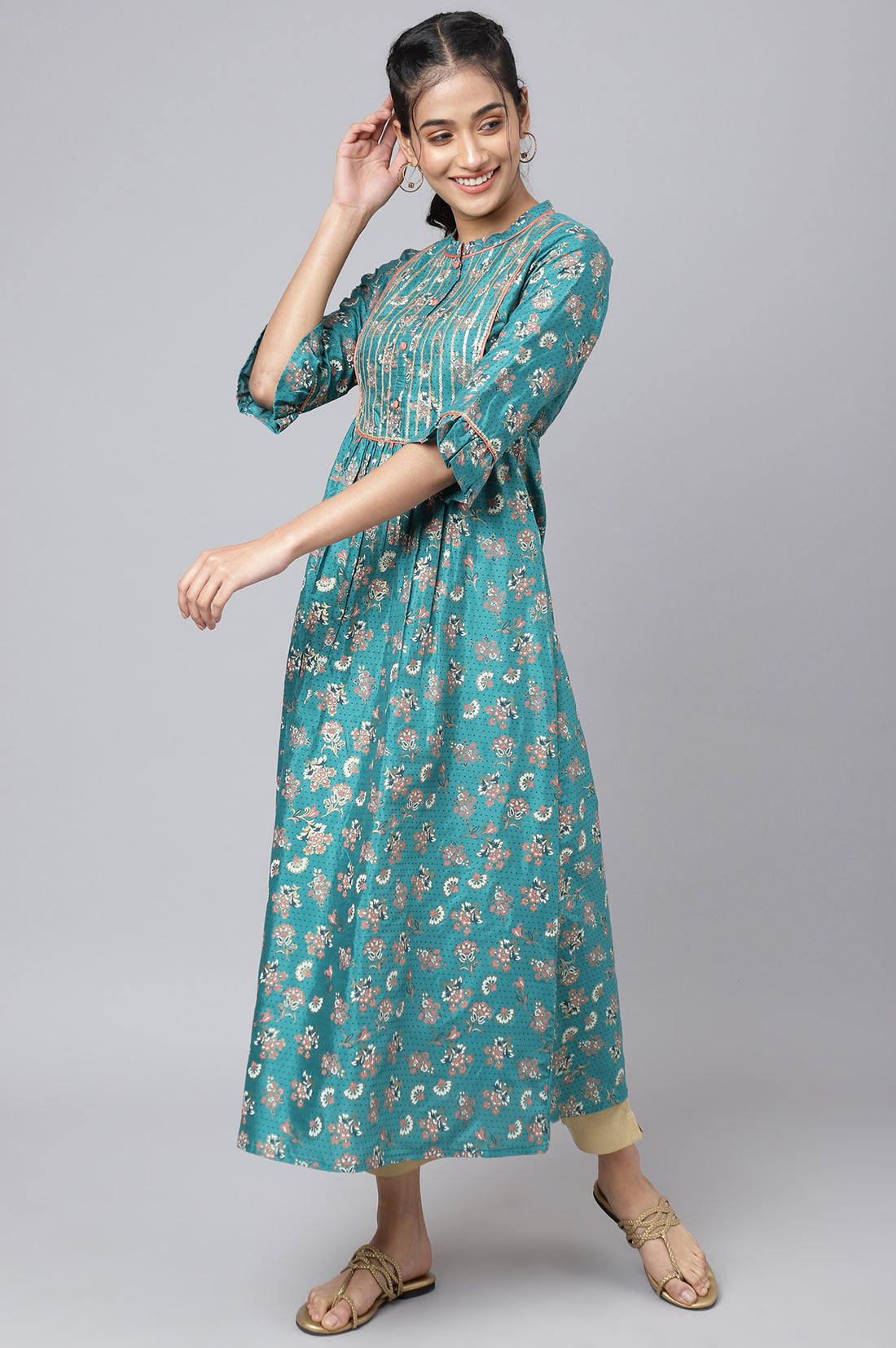 Green Heavy Embellished Ethnic kurta