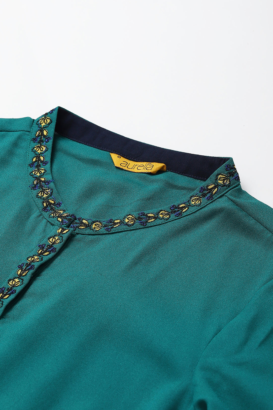 Green Floral Embroidered Ethnic kurta