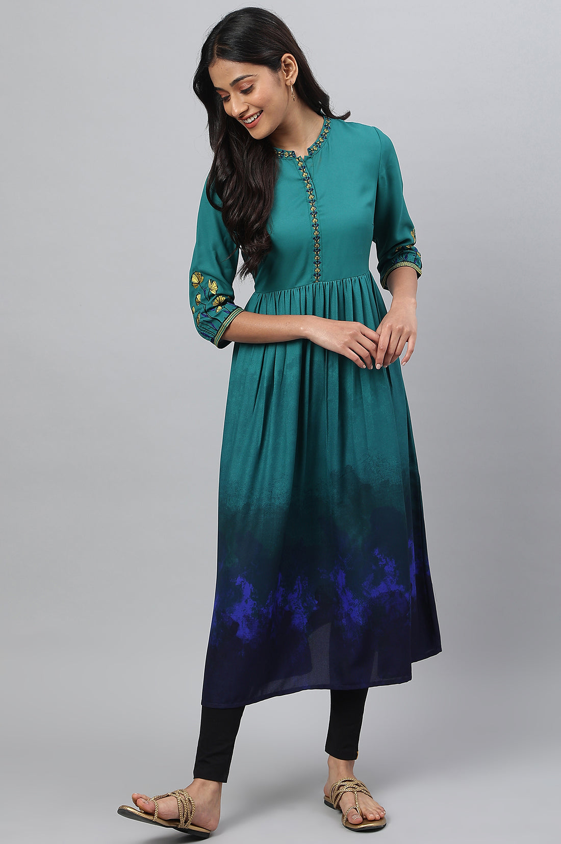 Green Floral Embroidered Ethnic kurta