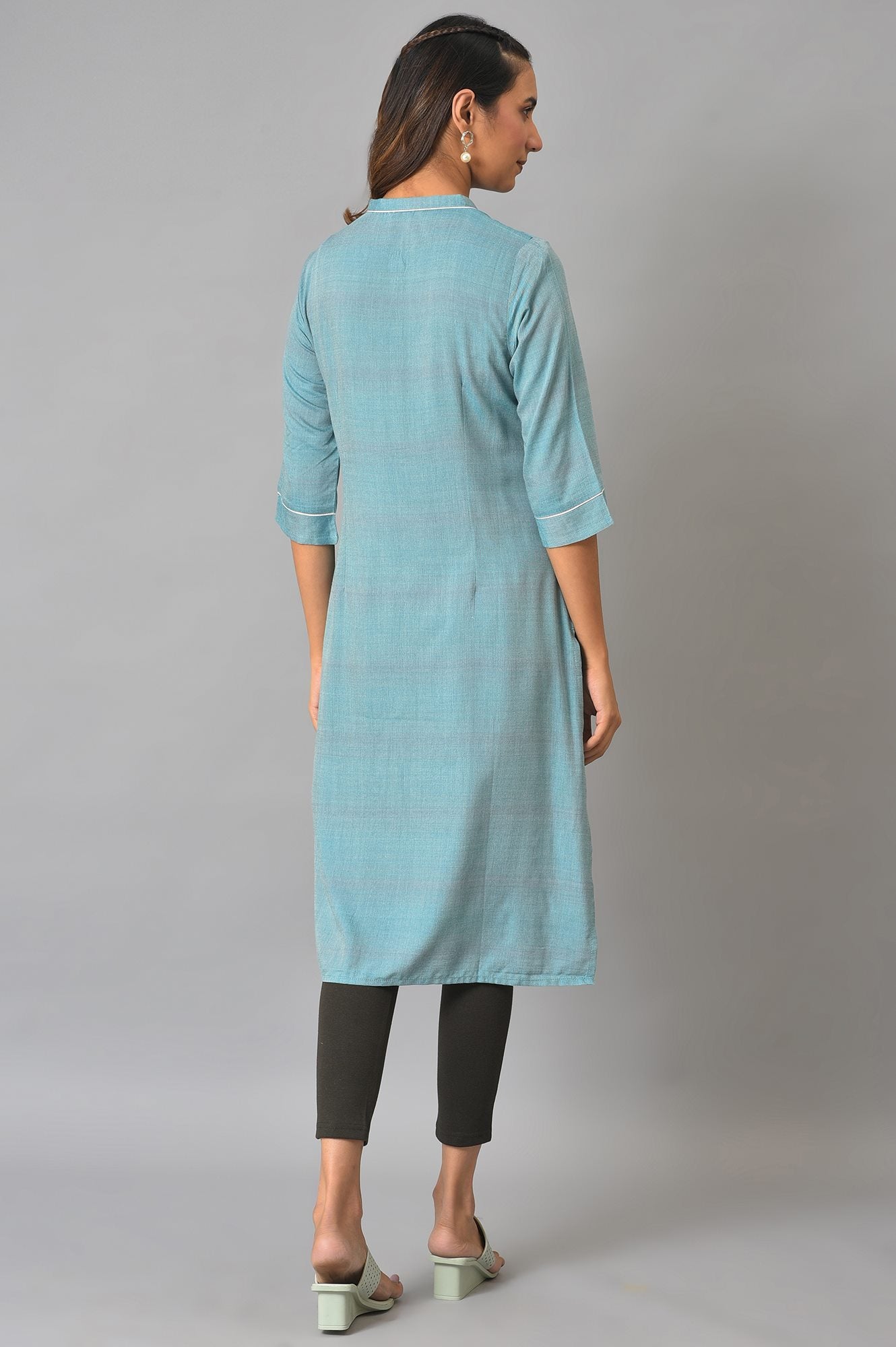 Blue Thread Embroidered Printed kurta