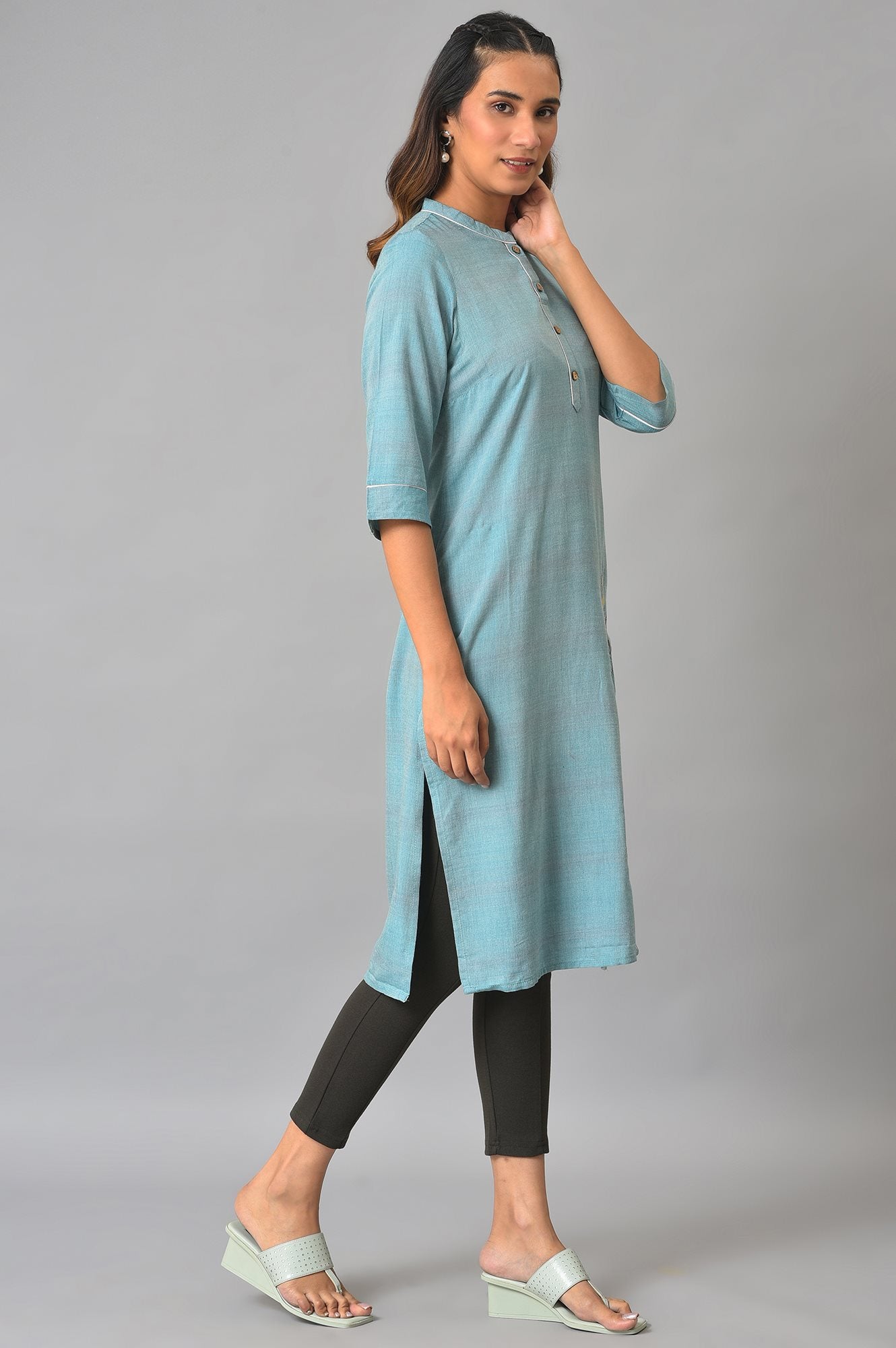 Blue Thread Embroidered Printed kurta