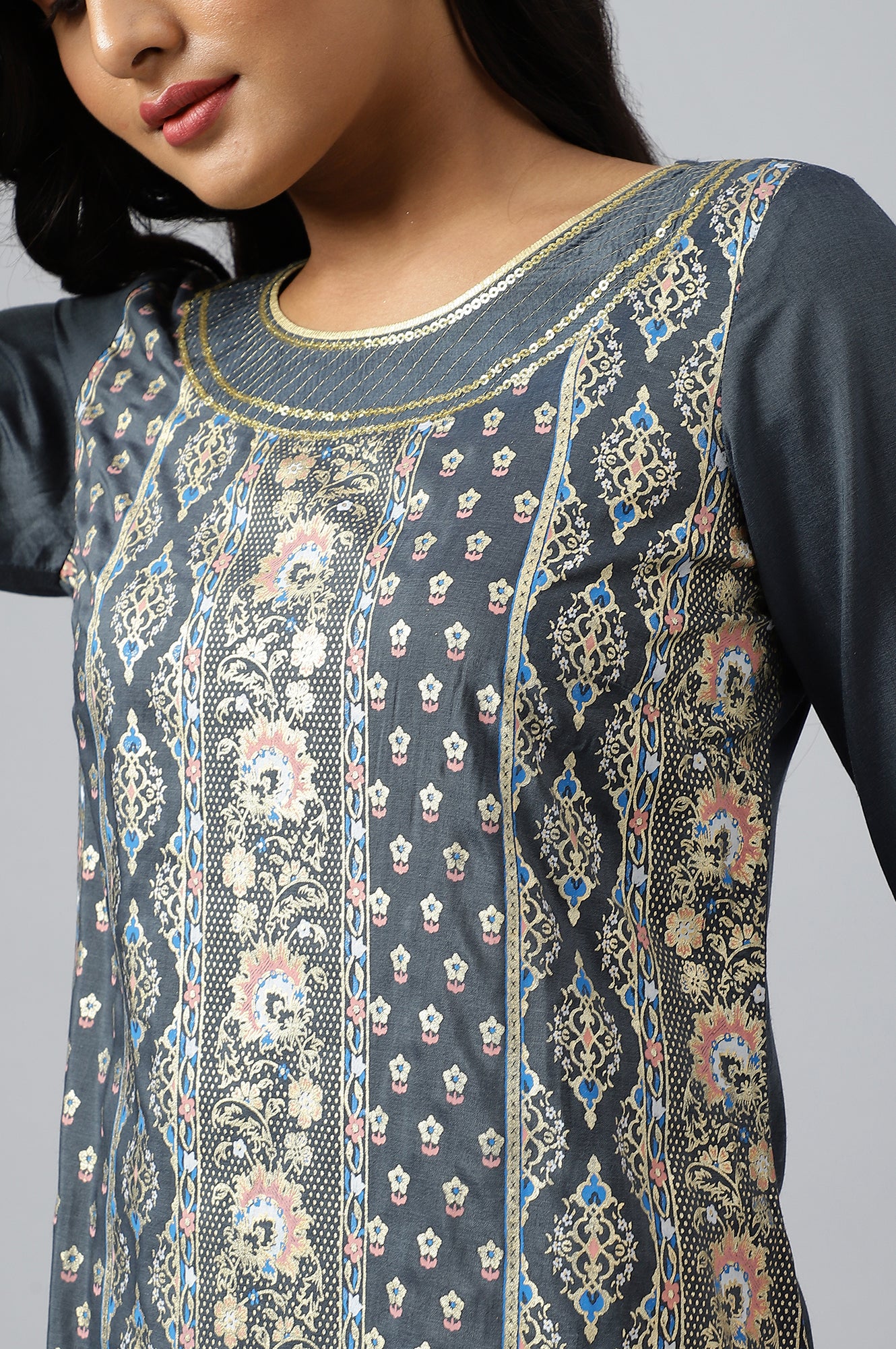 Grey Floral Printed Sequined Ethnic kurta