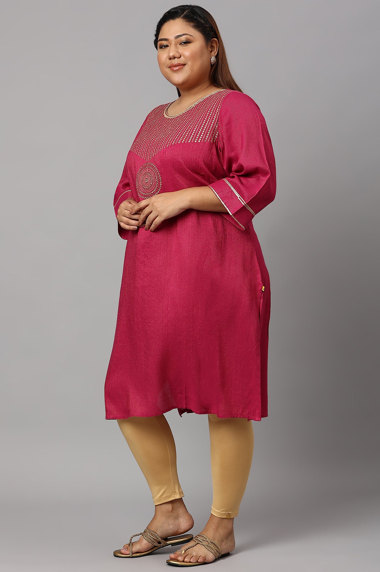 Red Classic Gold Zari Yarn-Dyed Plus Size kurta