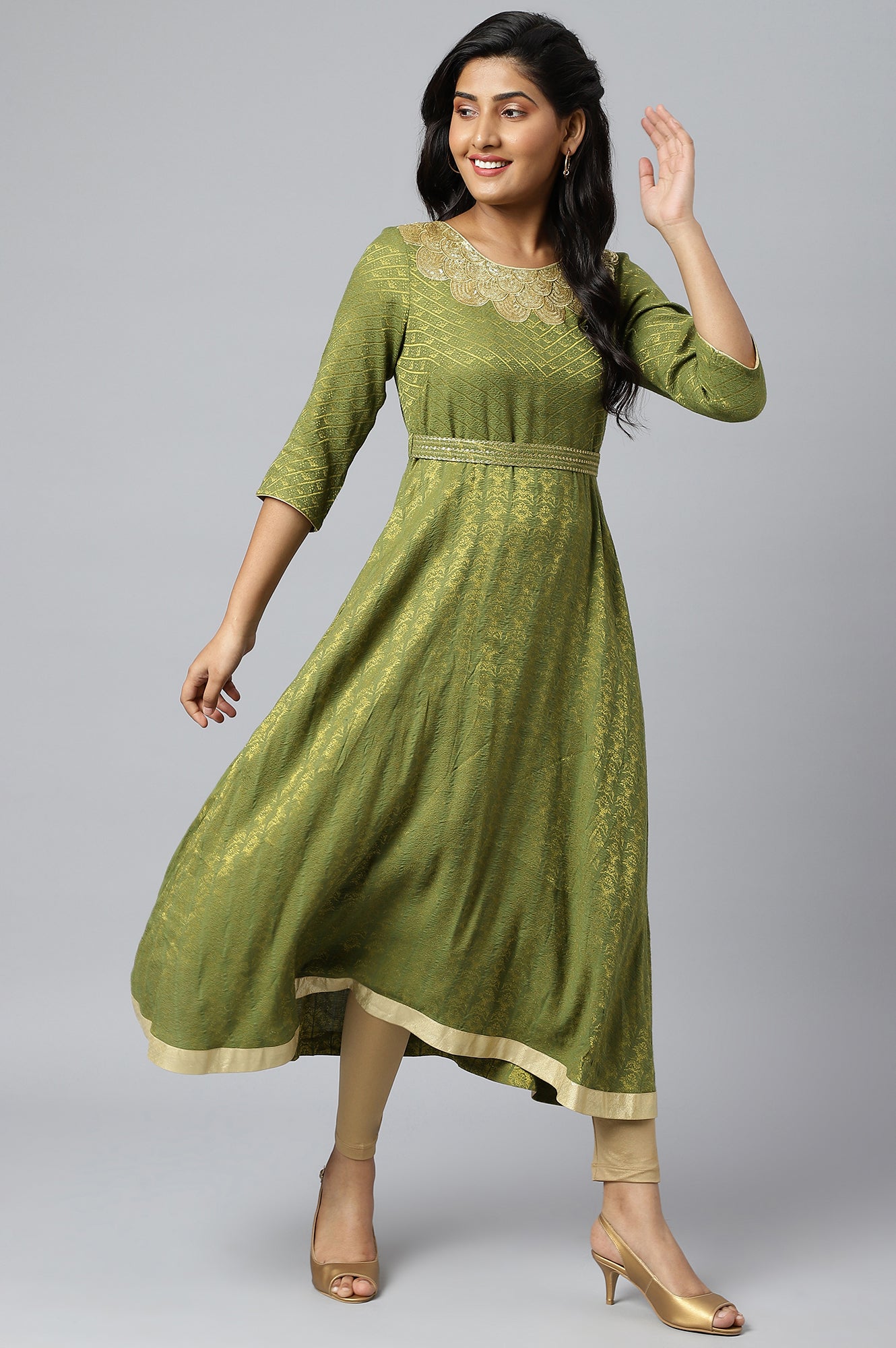 Green Zari Embroidered &amp; Sequined Dobby Kurta